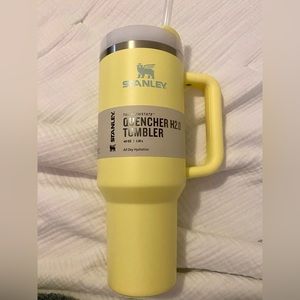 Stanley Quencher H2.0 Flowstate Tumbler (Pomelo, 40oz)